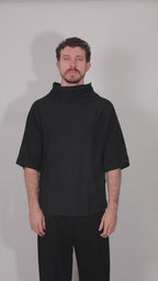 EC-M33-1 blusa gola alta e bolsos